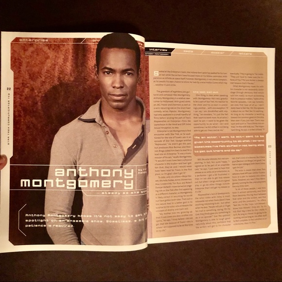 Star Trek Communicator Magazine - Picture 9 of 16